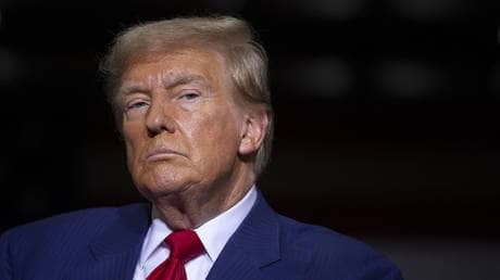 Trump hikes China tariff to 125%