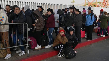 US considering migrant reality TV show